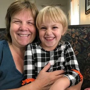 Meet your Posher, Lynne